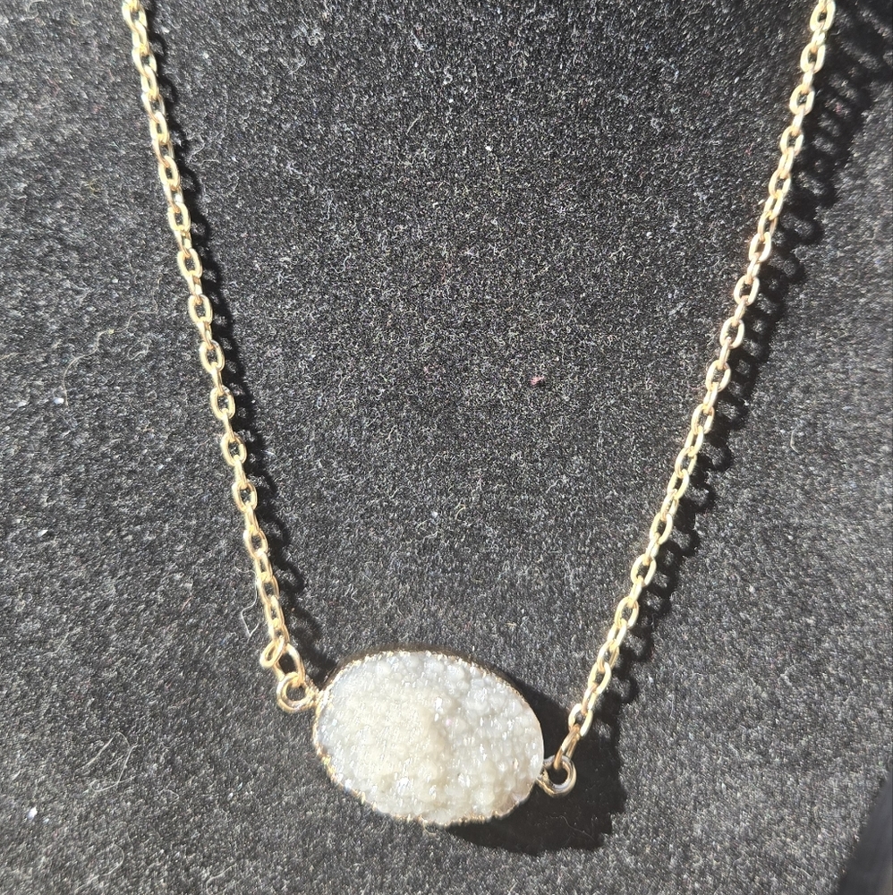 Quartz gray natural drutzy Gold plated Necklace  16" adjustable - Picture 9 of 9
